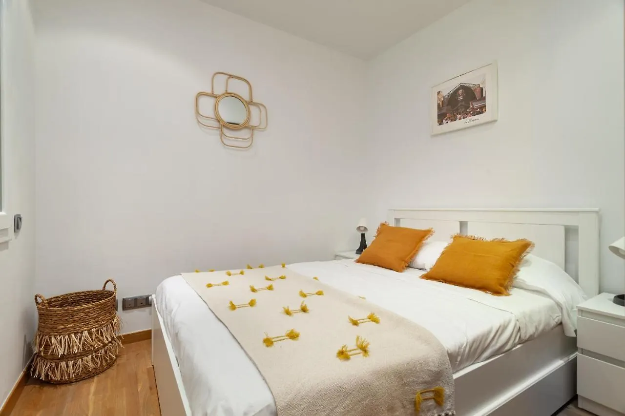 Flateli Paris Daire Barselona
